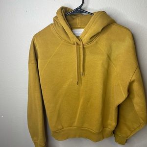 Everlane women’s cropped hoodie medium